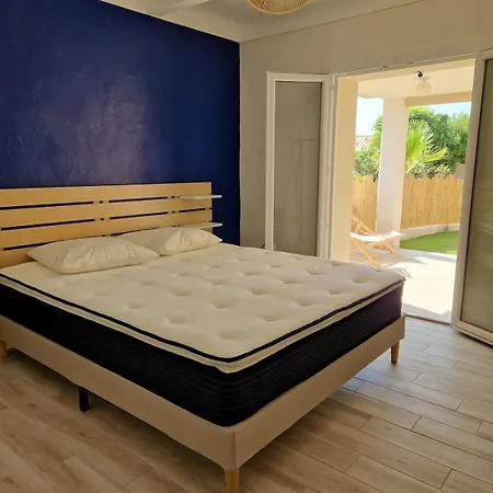 Διαμέρισμα New With Garden *
